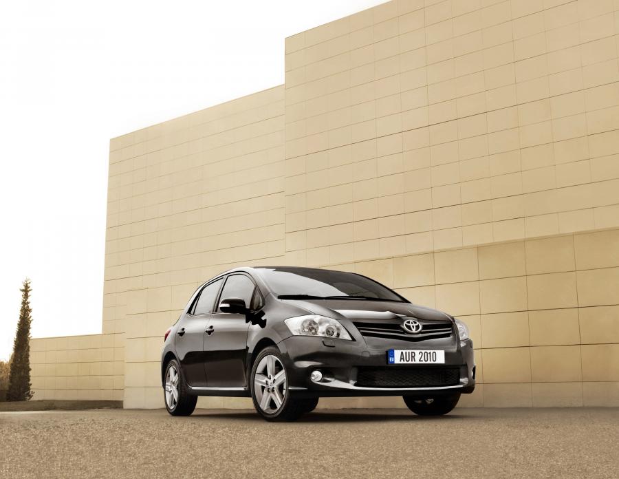  Toyota Auris 2010 года  (фото 4 из 59)